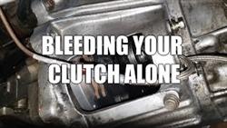 How To Bleed A Clutch On A Chevrolet Lanos
