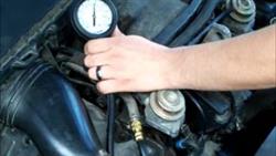 How to check fuel pressure mercedes 210